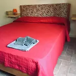 Panzió Giuncaia17 Polveraia