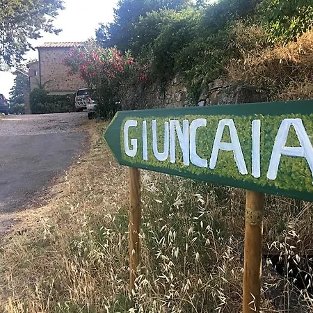 Giuncaia17 ベッド・アンド・ブレックファスト 4*